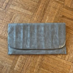 Grey magnet closure clutch
